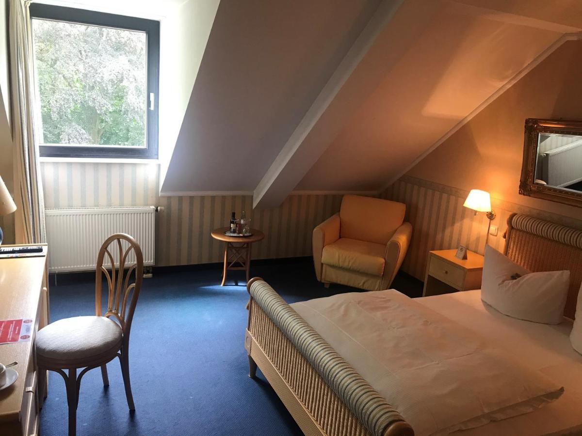 Burg Wegberg Hotel & Eventlocation Exterior photo